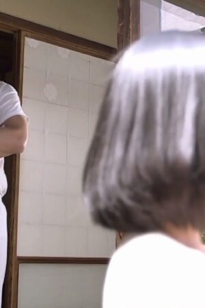 Thỏa mãn thị giác với không trong siêu phẩm không: Va chạm cuồng nhiệt