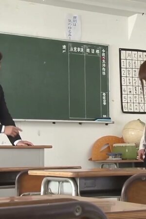 Nonoka Hana bùng cháy trong MIDE-231: Cô giáo váy bó cuồng nhiệt không lối thoát