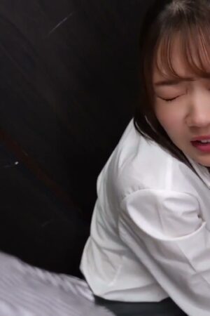 Emma và MIAB-065: Nữ nhân viên mới bùng cháy trong vòng xoáy nhục dục