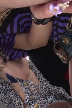 Ayu Sakurai, Kotono Suzukaze MIAD-690: Cuồng nhiệt bạo liệt, kích thích thị giác