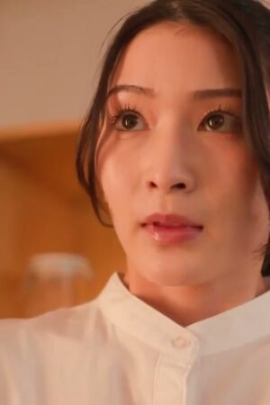 Không không: Cô nàng phục vụ chìm đắm trong cơn cuồng nhiệt không lối thoát